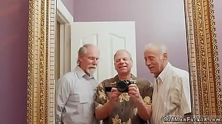 pics of old women sucking cock