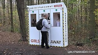 how old are girls when they have their f