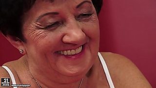 horny old pussy